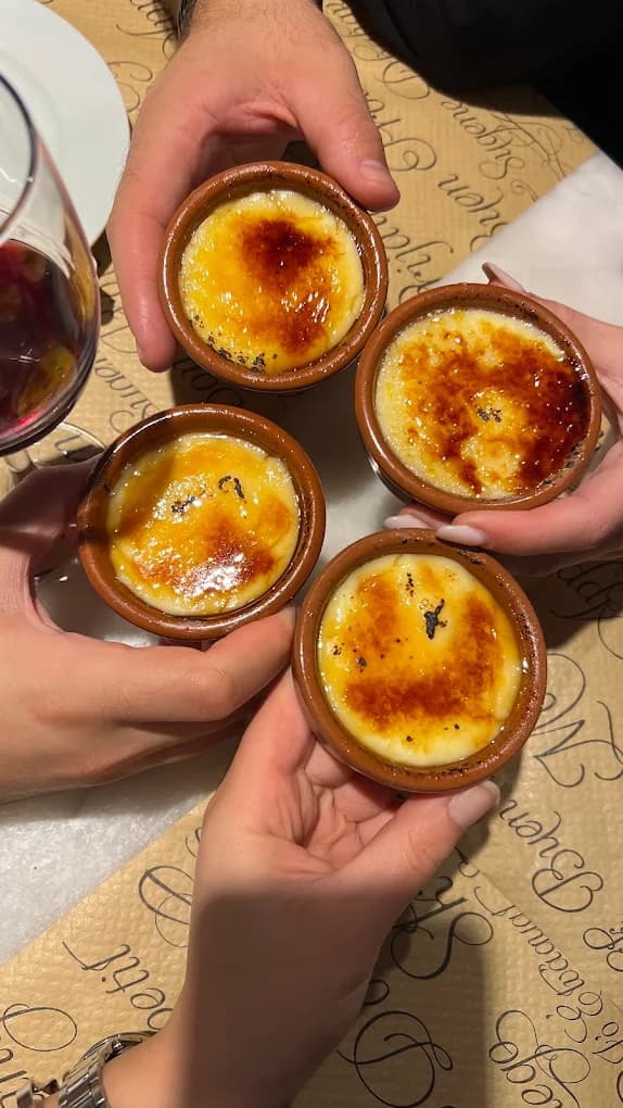 Crema catalana artesanal, el postre del menú