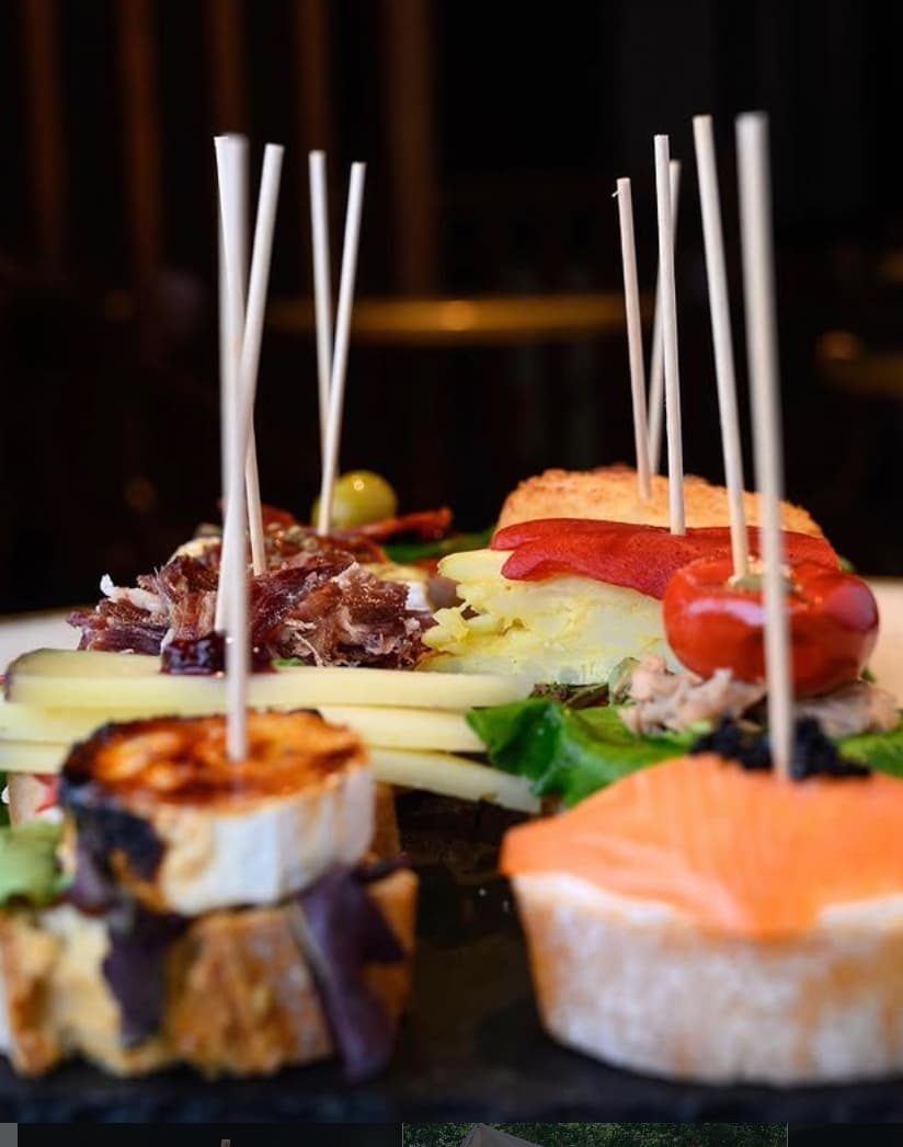 Tabla de tapas mediterráneas de El Drac de Sant Jordi